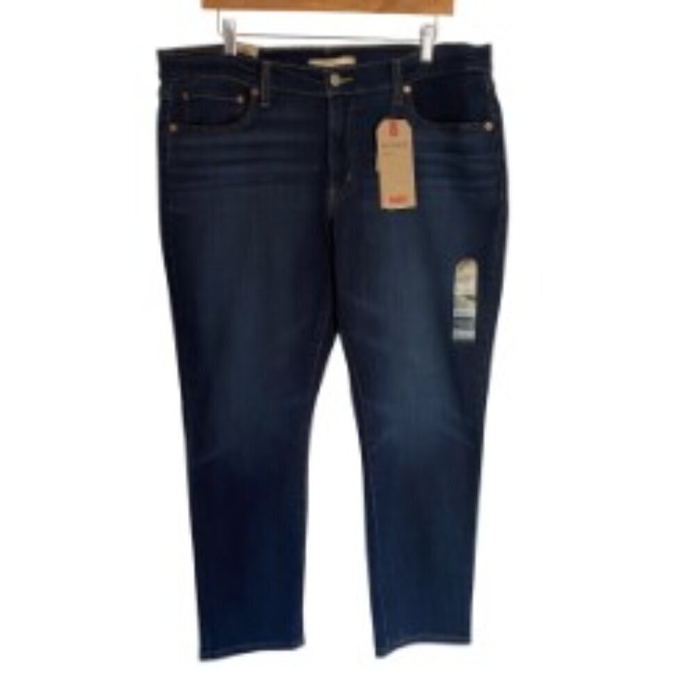 NWT Levi's Mid Rise Boyfriend Jeans 33 - Picture 2 of 5